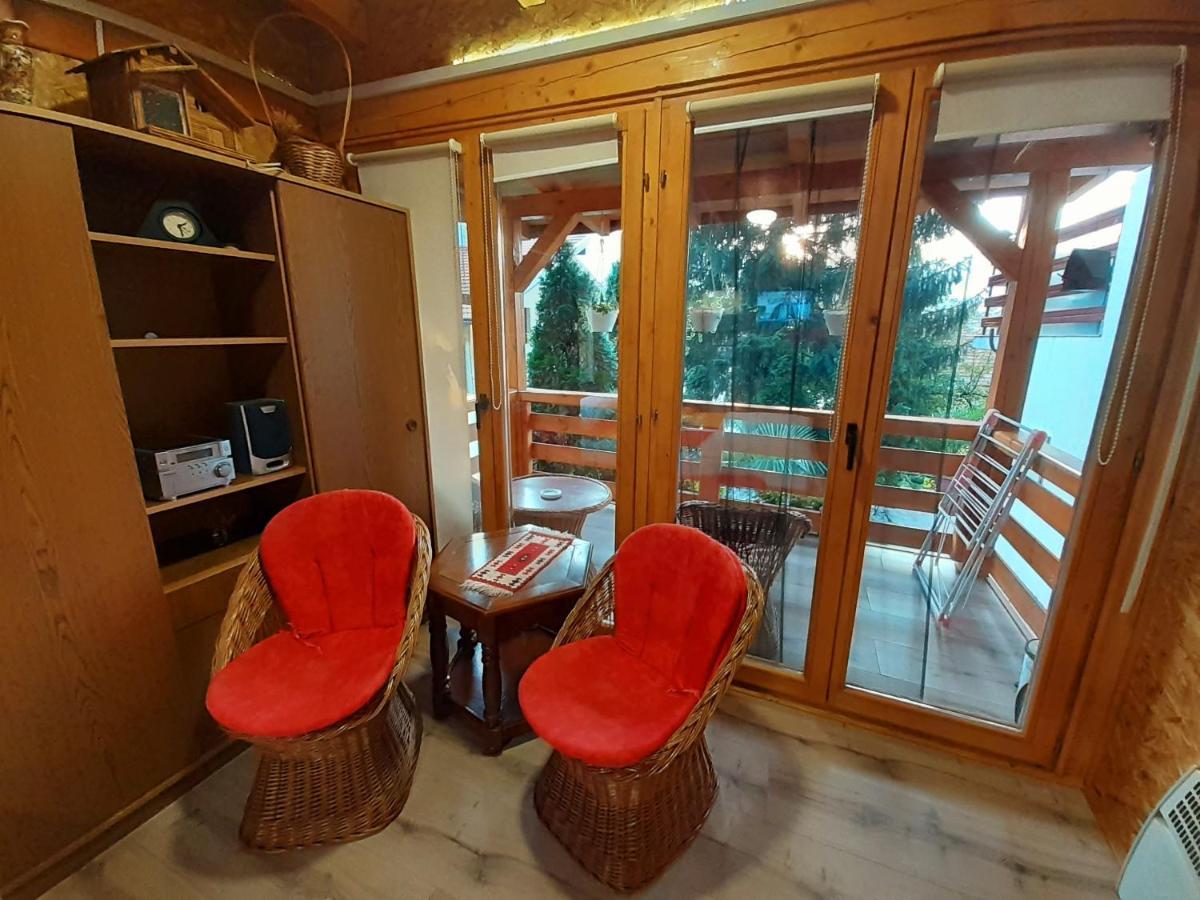 Obiteljski Apartman Borovi Visoko Εξωτερικό φωτογραφία