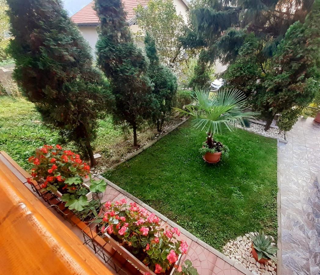 Obiteljski Apartman Borovi Visoko Εξωτερικό φωτογραφία