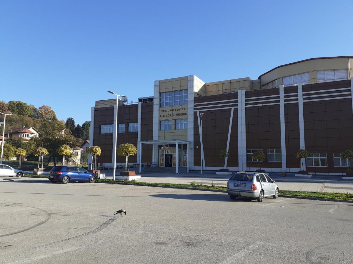 Obiteljski Apartman Borovi Visoko Εξωτερικό φωτογραφία